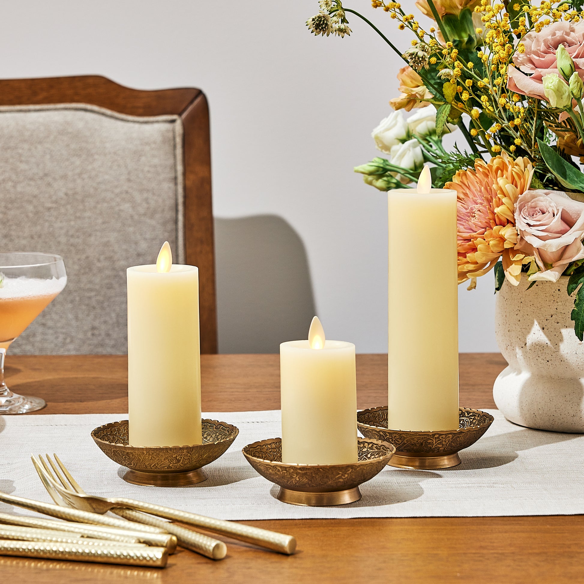 An image of Luminara's flameless ivory thin candle