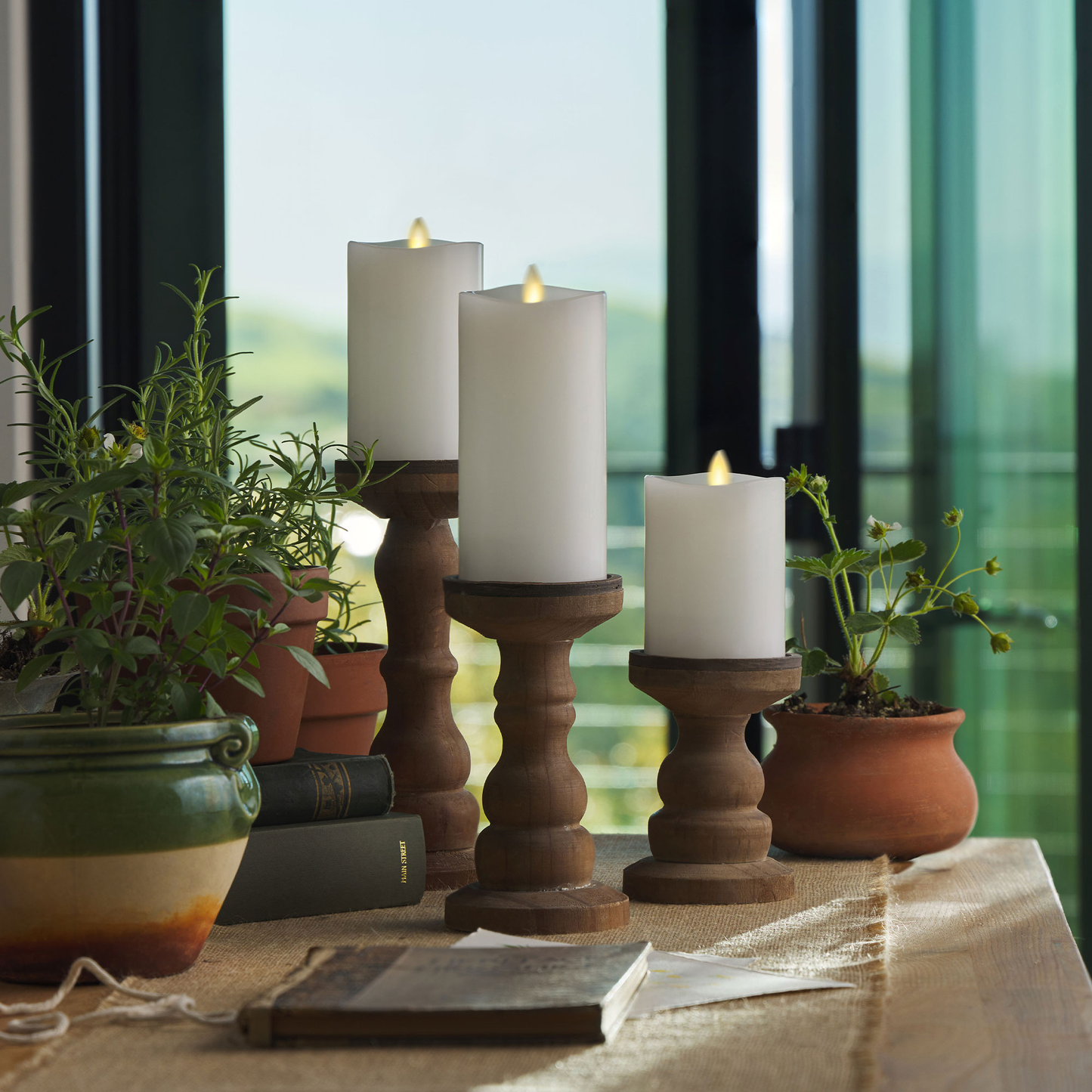 an image of Luminara's set of 3 flameless candles