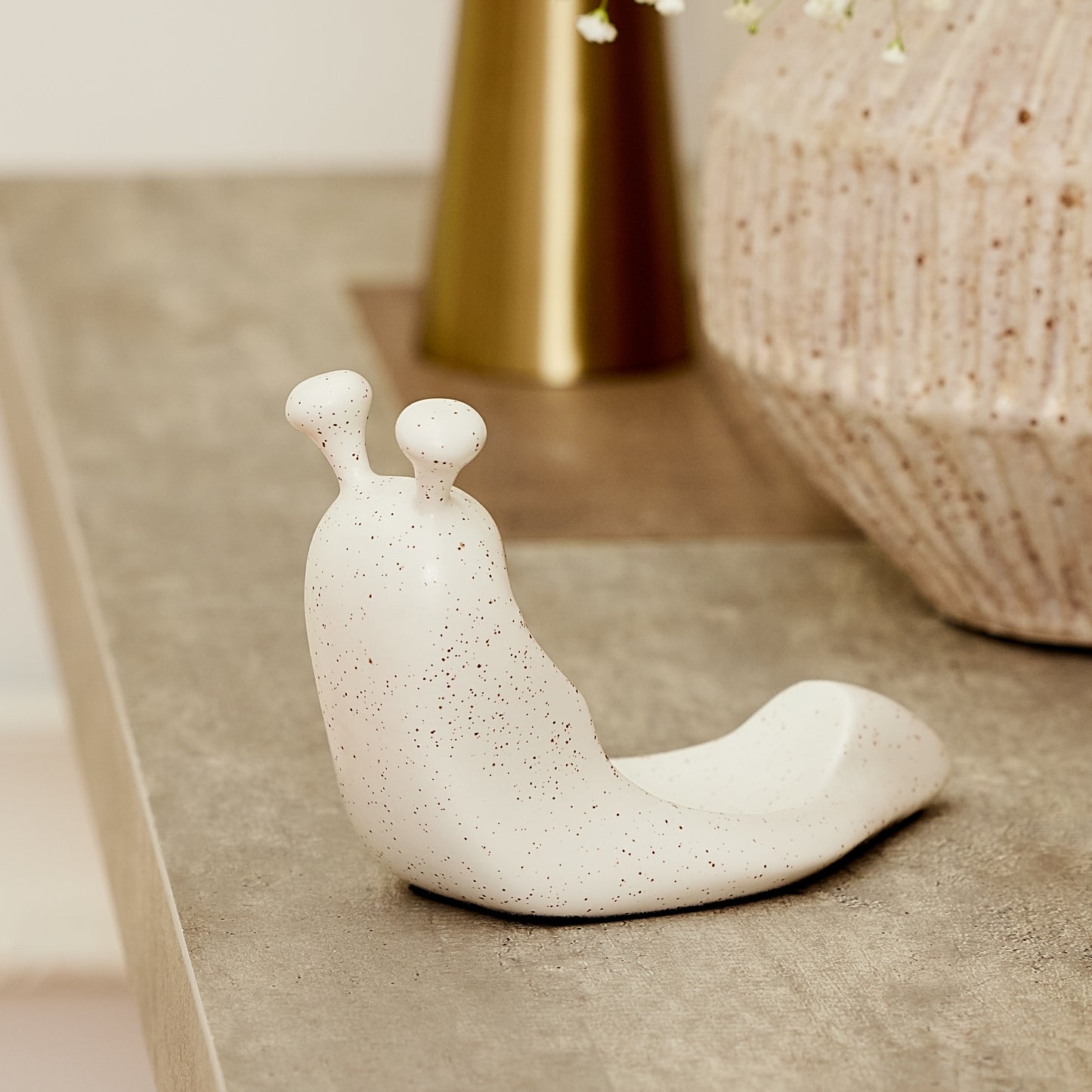 White Speckled Ceramic Snail Candle Holder for Spring Flameless Candle Spheres