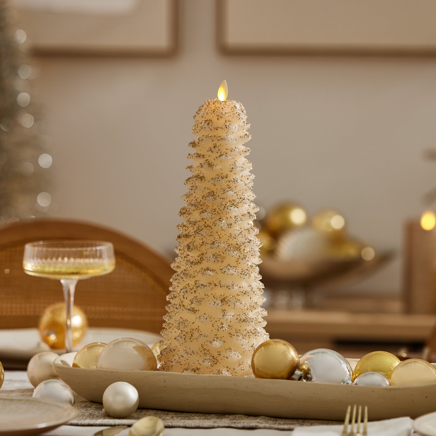 White Swan Flameless Candle North Tree