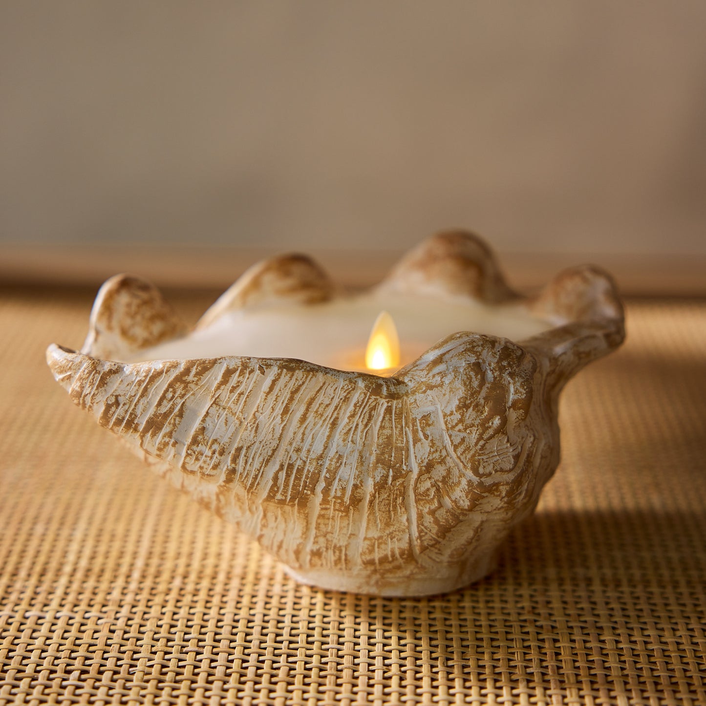 Clamshell Flameless Candle