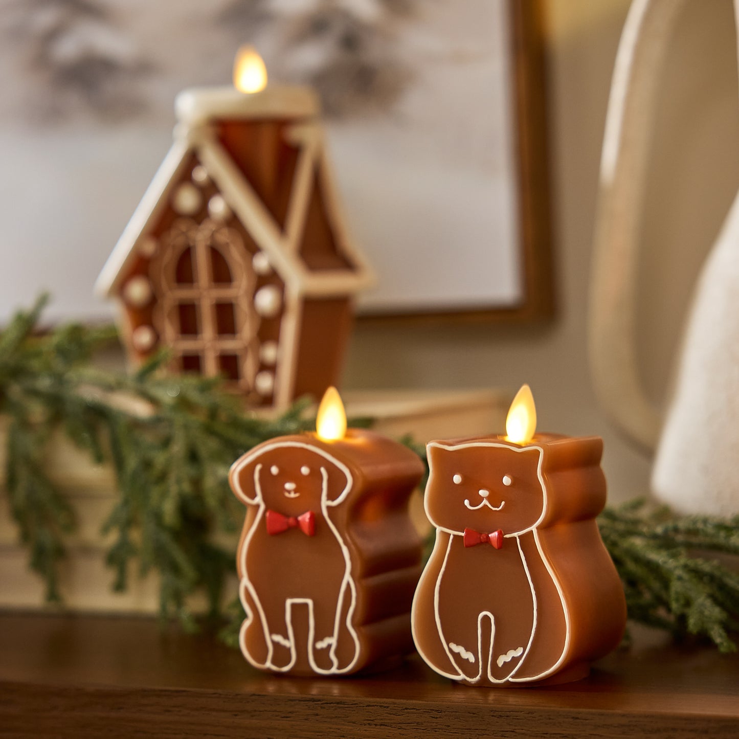 Gingerbread Cat Flameless Candle
