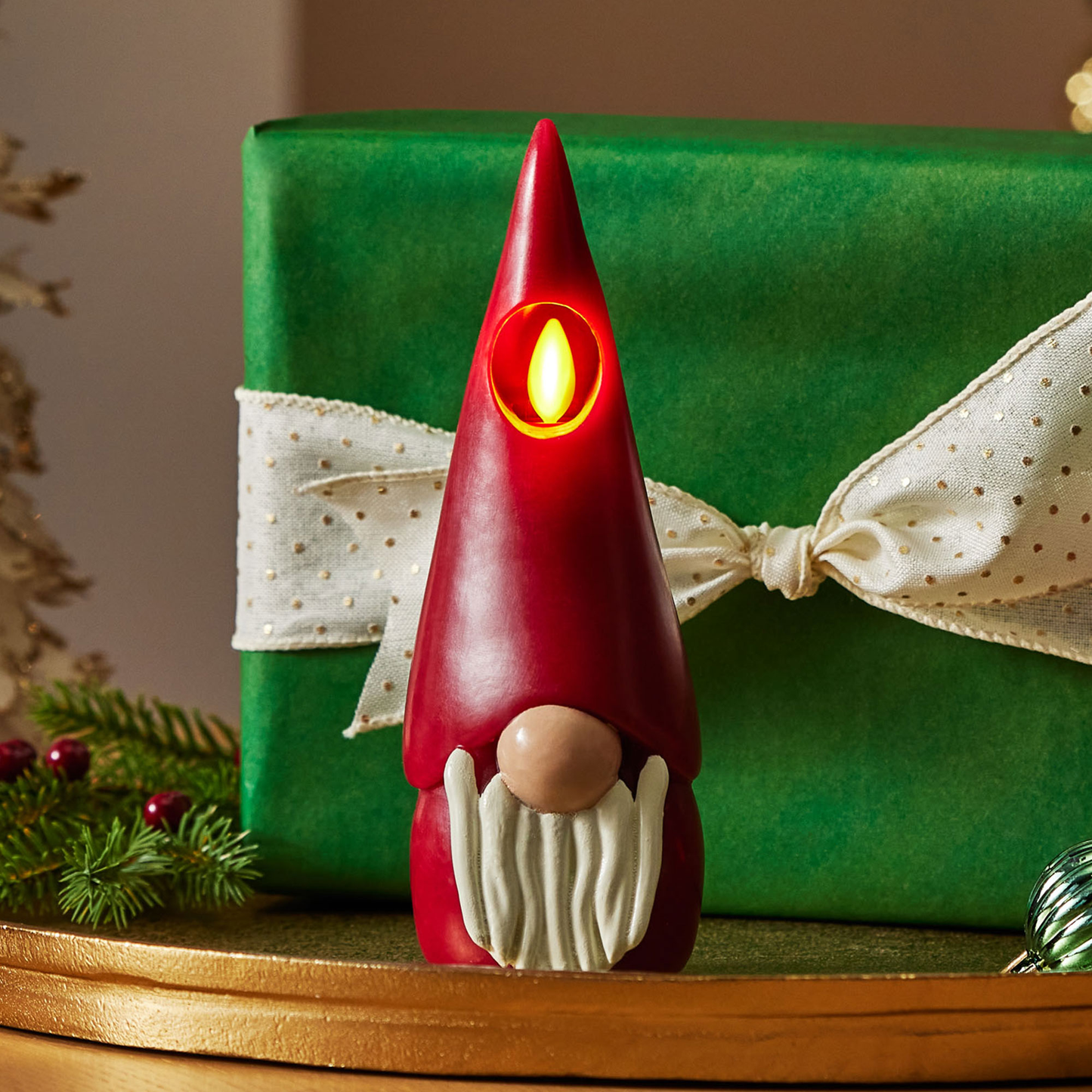 an image of Luminara's gnome candle