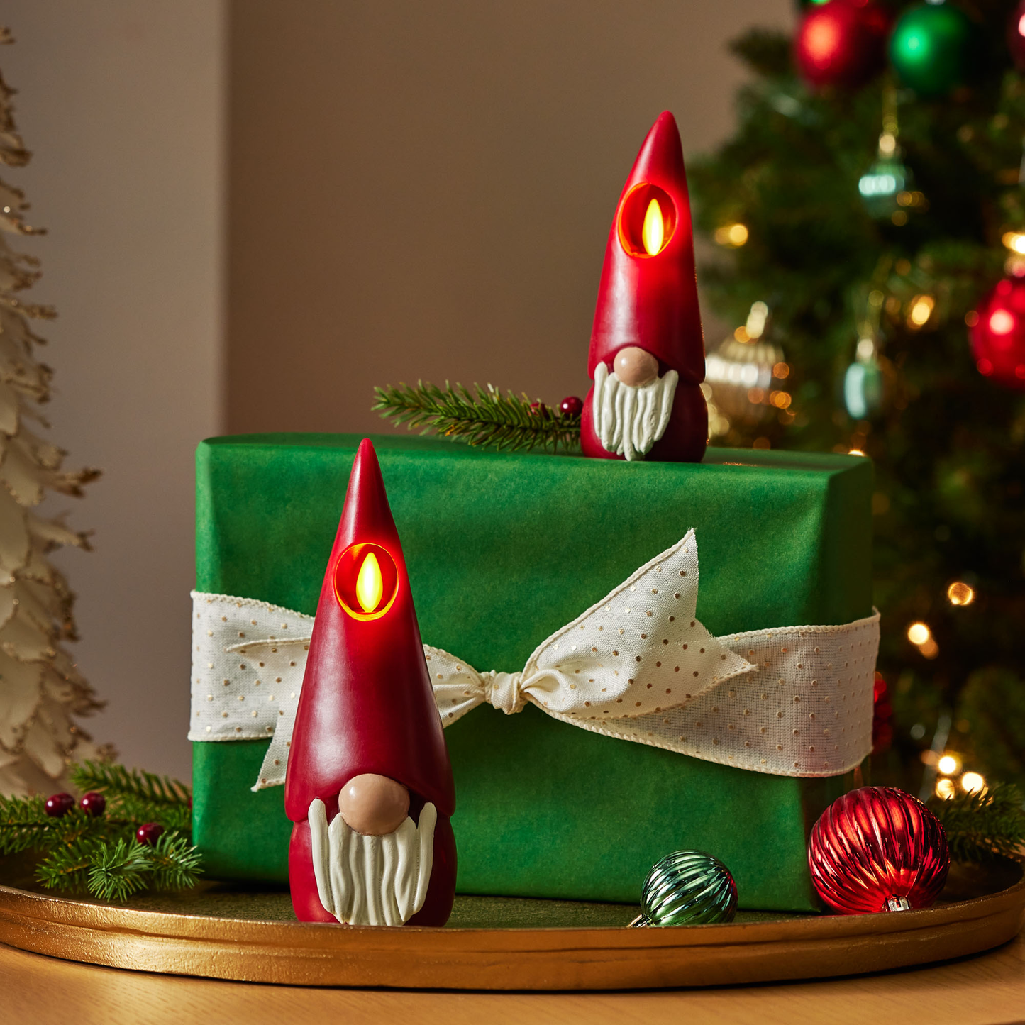an image of Luminara's gnome candle