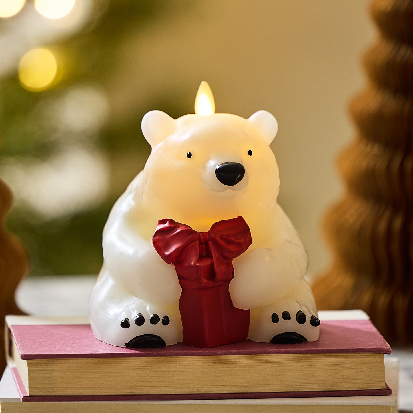 Star White Flameless Candle Polar Bear