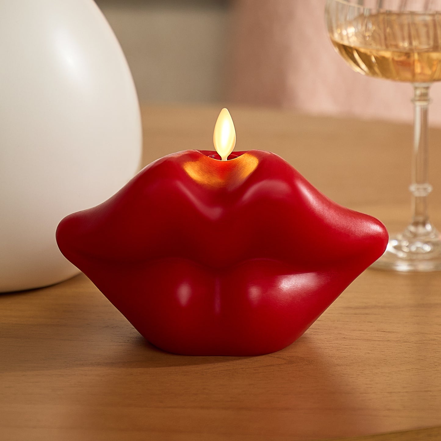 True Red Kissy Lips