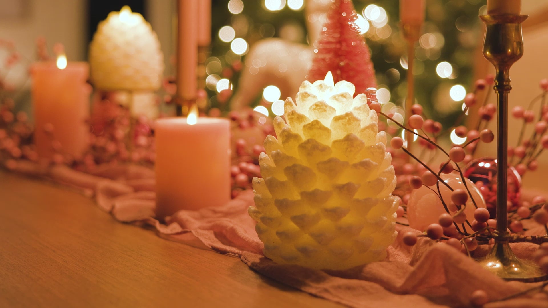 Luminara Battery Operated store Pine Cone Wax Candles Remote Unscented Timer White