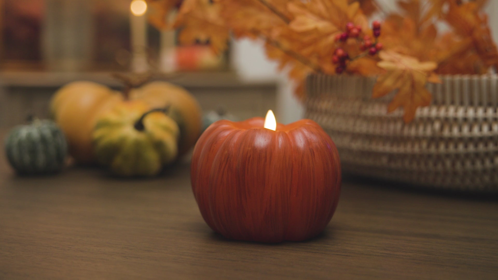 a video of Luminara's burnt orange flameless pumpkin candle