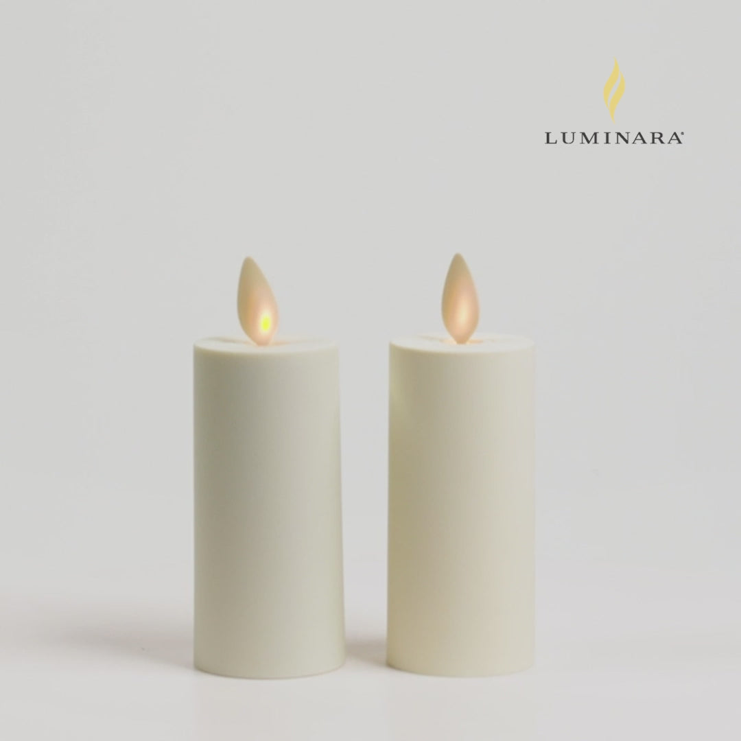 a video of Luminara's pearl candles